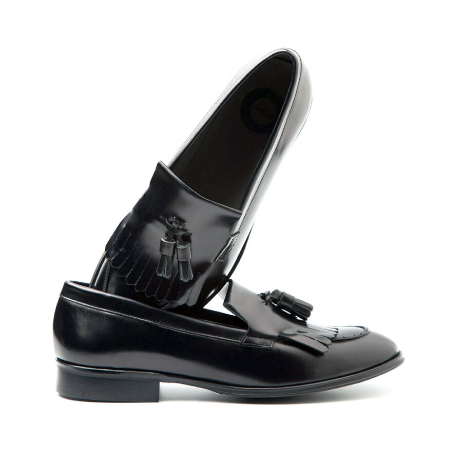 Handmade black leather tassel loafer for women Beatnik Tammi Black by Beatnik Shoes