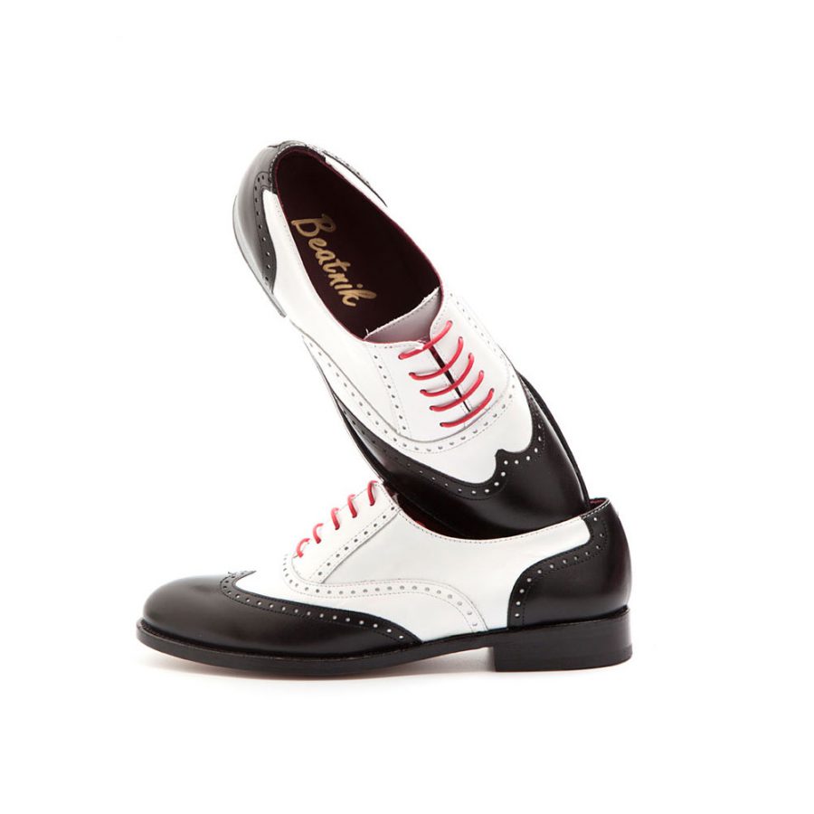 Zapato Oxford bicolor de Lena black & white | www.beatnikshoes.com