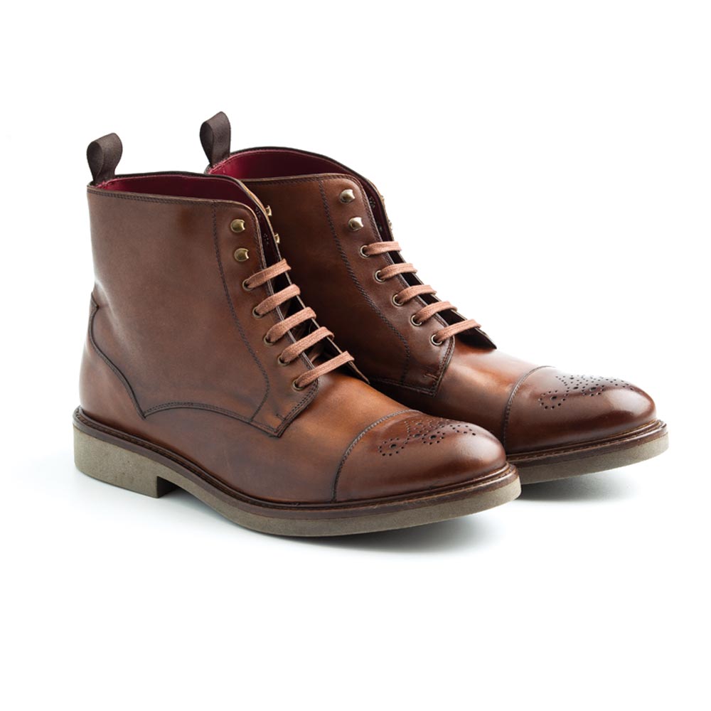 Brown leather handmade lace-up boots 