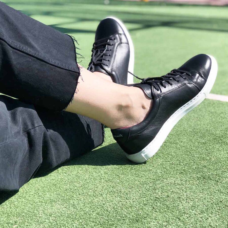 THarper Two-tone black and white leather trainers business casual for men and women Handmade in Spain by Beatnik Shoes