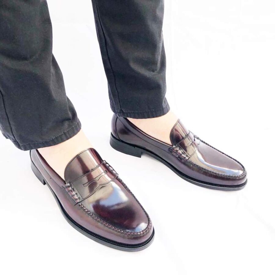 Classic burgundy moccasins for men with sewn leather sole. Beatnik Allen Red Handmade in Spain