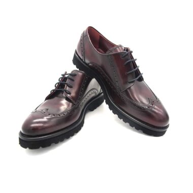 Classic Oxford style flat shoes for women in burgundy leather Beatnik Ethel Red Brogue