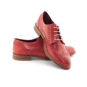 Lace-up Derby shoes for women in red leather handmade by Beatnik Shoes