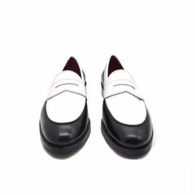 Two-Toned Penny loafers for women Beatnik Irma Black & White