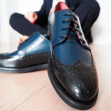 Two-tone Brogue laceTwo-tone Brogue lace-up shoes for women Beatnik Ethel Black & Blue